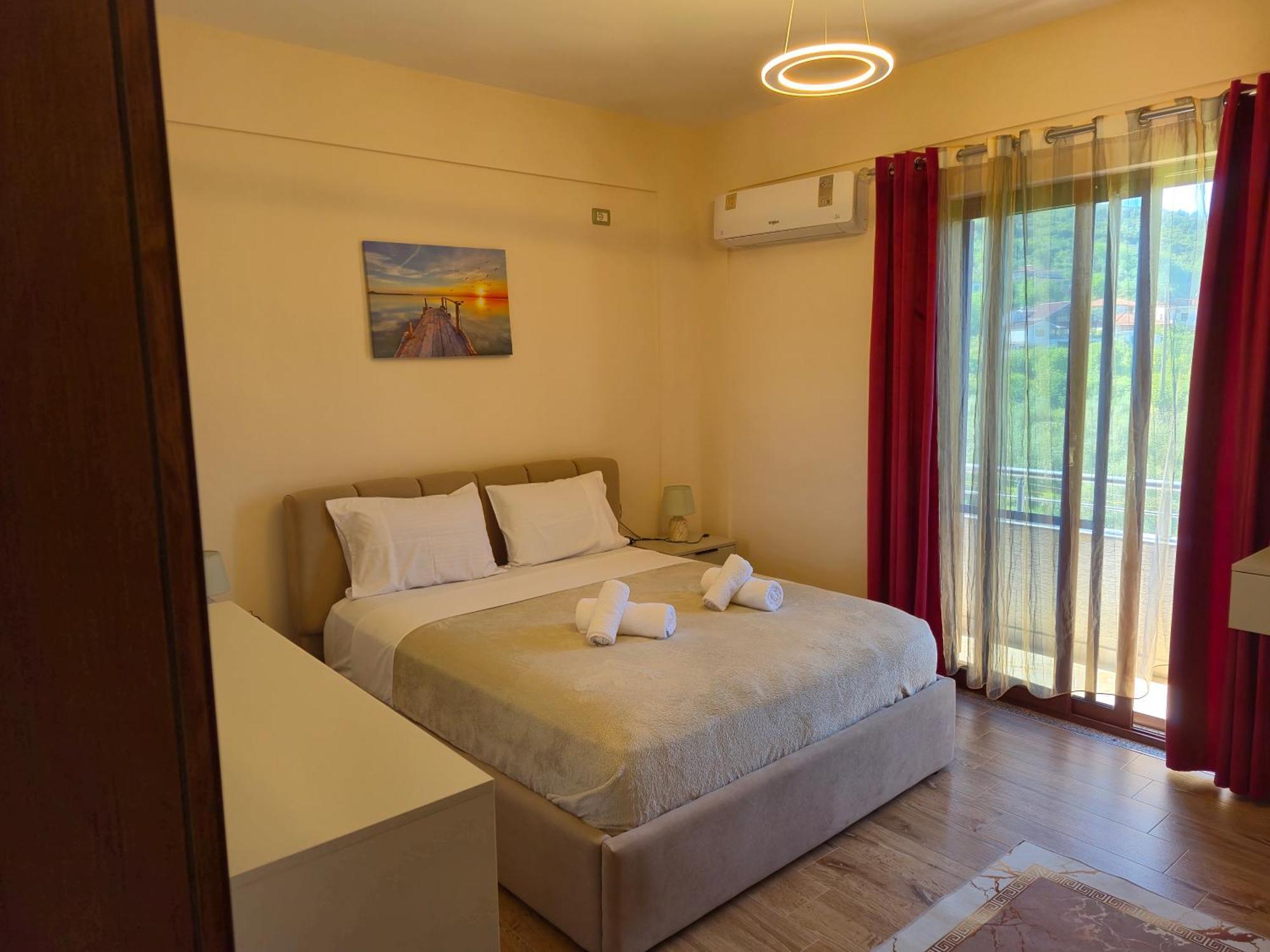 Villa Ari Berat Eksteriør billede