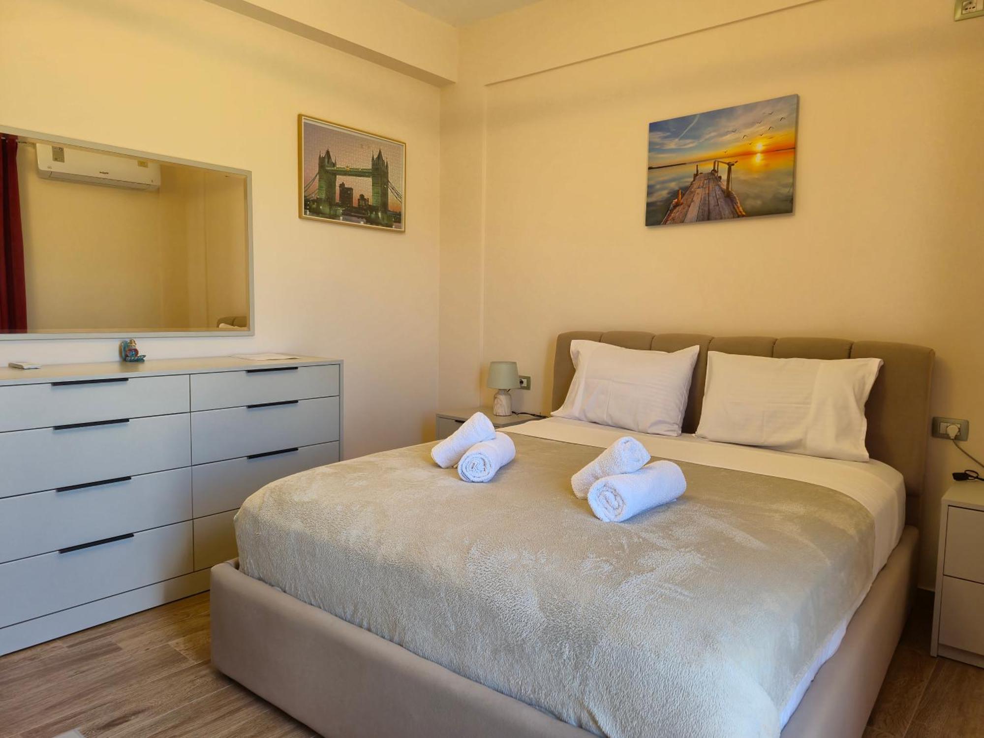 Villa Ari Berat Eksteriør billede